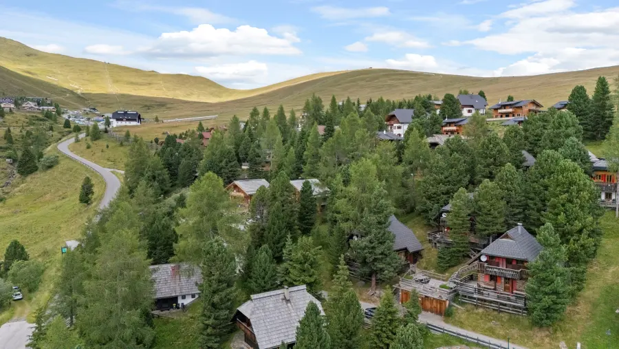 Das Chalet-Gebiet am Falkert aus der Luft